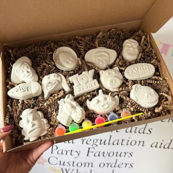 Tempera Paint Party Kit